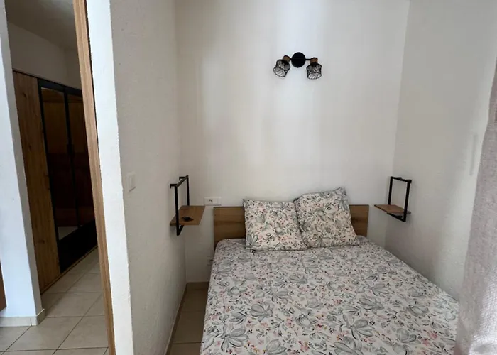 2-4 Pers, Vue ! דירה *